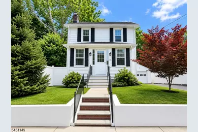 11 Van Dyke Pl, Summit, NJ 07901 - Photo 1