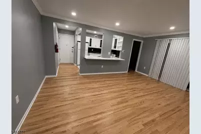 1300 Rock Ave #F1, North Plainfield, NJ 07060 - Photo 5