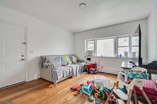 31 Bank St, Elizabeth, NJ 07201 - Photo 27