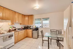 31 Bank St, Elizabeth, NJ 07201 - Photo 9