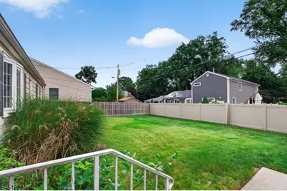 870 Crescent Dr, Rahway, NJ 07065 - Photo 23