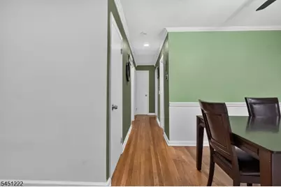 870 Crescent Dr, Rahway, NJ 07065 - Photo 9