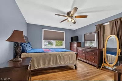 870 Crescent Dr, Rahway, NJ 07065 - Photo 15
