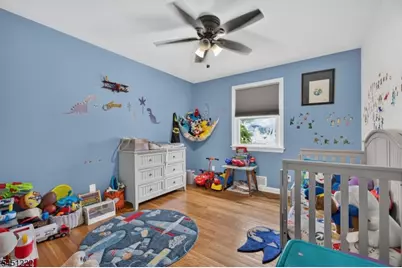 870 Crescent Dr, Rahway, NJ 07065 - Photo 17