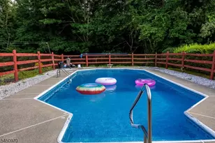 3 Sawmill Rd, Vernon Twp., NJ 07460 - Photo 3
