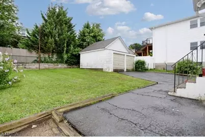 23 Providence Ave, Woodland Park, NJ 07424 - Photo 5