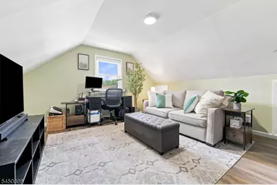 1204 Wheatsheaf Rd, Roselle Boro, NJ 07203 - Photo 7