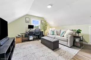 1204 Wheatsheaf Rd, Roselle Boro, NJ 07203 - Photo 7