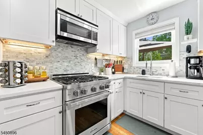 1204 Wheatsheaf Rd, Roselle Boro, NJ 07203 - Photo 19