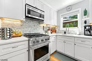1204 Wheatsheaf Rd, Roselle Boro, NJ 07203 - Photo 19