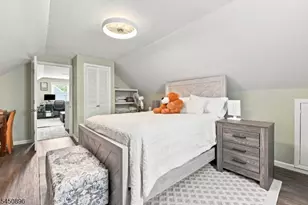 1204 Wheatsheaf Rd, Roselle Boro, NJ 07203 - Photo 3
