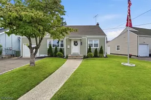 1204 Wheatsheaf Rd, Roselle Boro, NJ 07203 - Photo 1