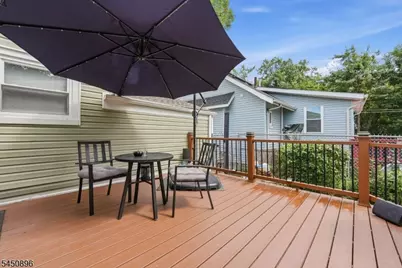 1204 Wheatsheaf Rd, Roselle Boro, NJ 07203 - Photo 23