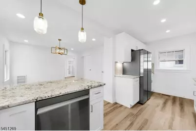 21 Morris Rd, Clifton, NJ 07012 - Photo 11