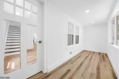 21 Morris Rd, Clifton, NJ 07012 - Photo 3