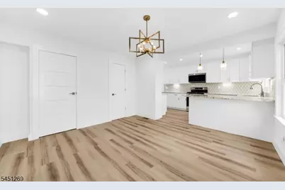 21 Morris Rd, Clifton, NJ 07012 - Photo 9