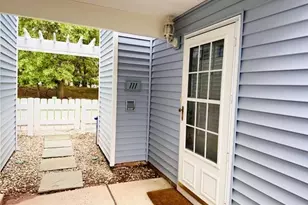 111 Almond Dr, Franklin Township, NJ 08873 - Photo 3