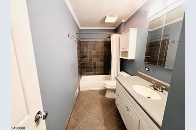 111 Almond Dr #111, Franklin Township, NJ 08873 - Photo 13