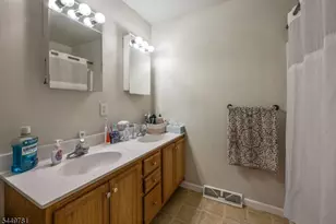 68 Greenwood Ave, Wanaque, NJ 07420 - Photo 35