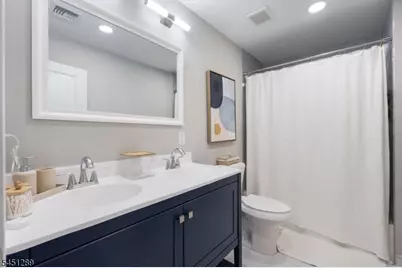 311 Martin Rd, Union Township, NJ 07083 - Photo 23