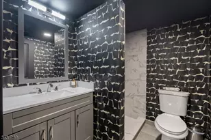 311 Martin Rd, Union Township, NJ 07083 - Photo 39