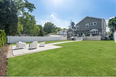 311 Martin Rd, Union Township, NJ 07083 - Photo 47