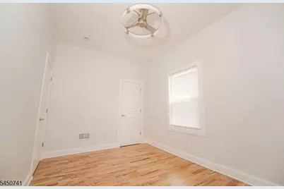 170 Seaman St, New Brunswick, NJ 08901 - Photo 9
