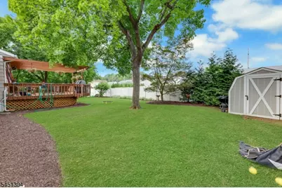 39-21 Knott Ter, Fair Lawn, NJ 07410 - Photo 21