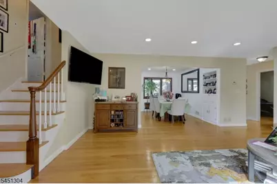 39-21 Knott Ter, Fair Lawn, NJ 07410 - Photo 5