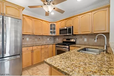 43 Manchester Ct, Kinnelon, NJ 07405 - Photo 5
