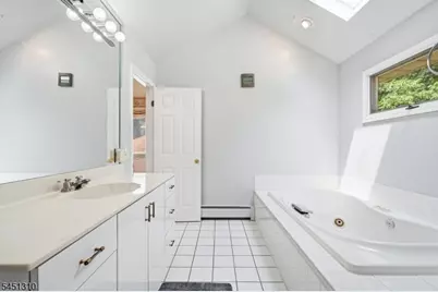 37 Continental Rd, Parsippany, NJ 07950 - Photo 17