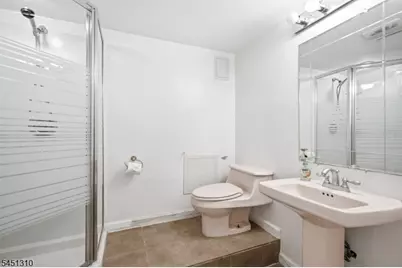 37 Continental Rd, Parsippany, NJ 07950 - Photo 25