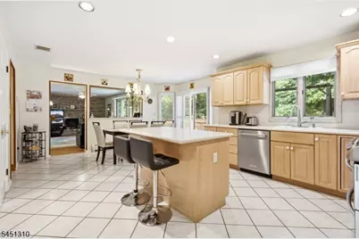 37 Continental Rd, Parsippany, NJ 07950 - Photo 7