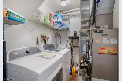 35 Byrnes Ln East, Sayreville Boro, NJ 08872 - Photo 19