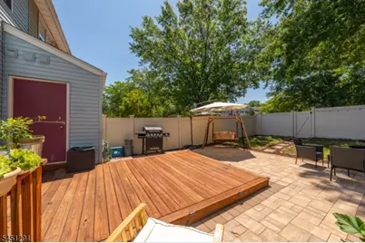 35 Byrnes Ln East, Sayreville Boro, NJ 08872 - Photo 23