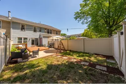 35 Byrnes Ln East, Sayreville Boro, NJ 08872 - Photo 21