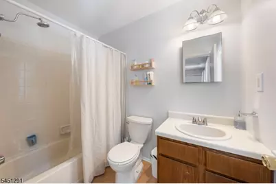 35 Byrnes Ln East, Sayreville Boro, NJ 08872 - Photo 17