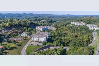 6413 Brookhaven Ct #6413, Riverdale, NJ 07457 - Photo 11