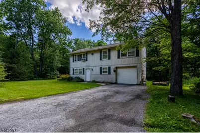 103 Alturas Rd, Vernon, NJ 07422 - Photo 3