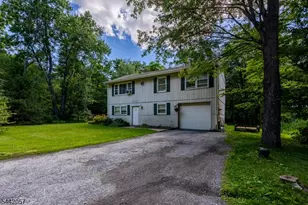 103 Alturas Rd, Vernon, NJ 07422 - Photo 3