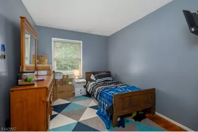 103 Alturas Rd, Vernon, NJ 07422 - Photo 9