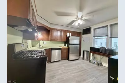 124 W 45th St, Bayonne, NJ 07002 - Photo 9