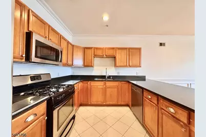 1677 Springfield Ave #13, Maplewood, NJ 07040 - Photo 7