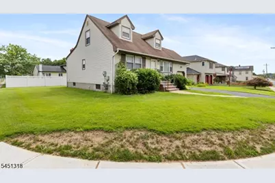 1497 Burnet Ave, Union Township, NJ 07083 - Photo 3
