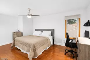 26 Benjamin Dr, Springfield, NJ 07081 - Photo 5