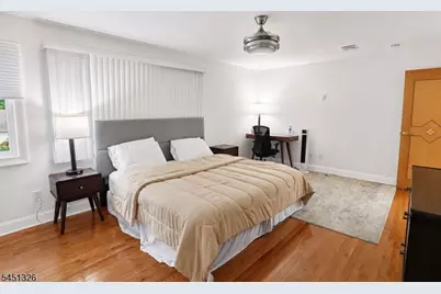 26 Benjamin Dr, Springfield, NJ 07081 - Photo 19