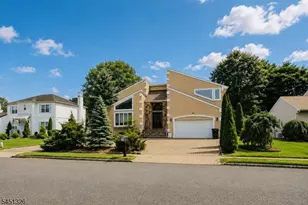 26 Benjamin Dr, Springfield, NJ 07081 - Photo 3