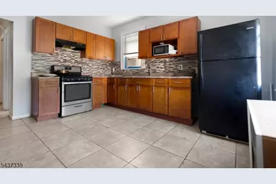 98 Delmar Pl, Irvington, NJ 07111 - Photo 11