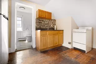 98 Delmar Pl, Irvington, NJ 07111 - Photo 29