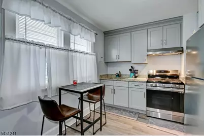 275 Greylock Pkwy #3, Belleville, NJ 07109 - Photo 9